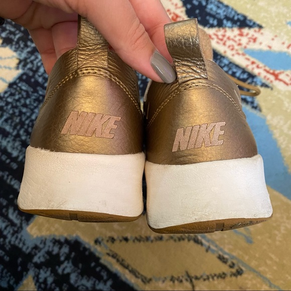 RARE Nike Gold Cut-out Air Max Thea Joli - Picture 5 of 10